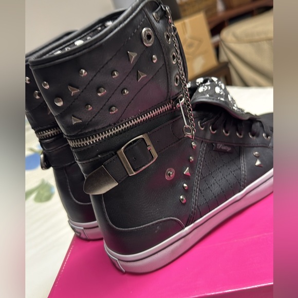 NIB Pastry Sugar Rush black dance sneakers w/ skulls ☠️ & studs sz 10 women - Picture 9 of 17